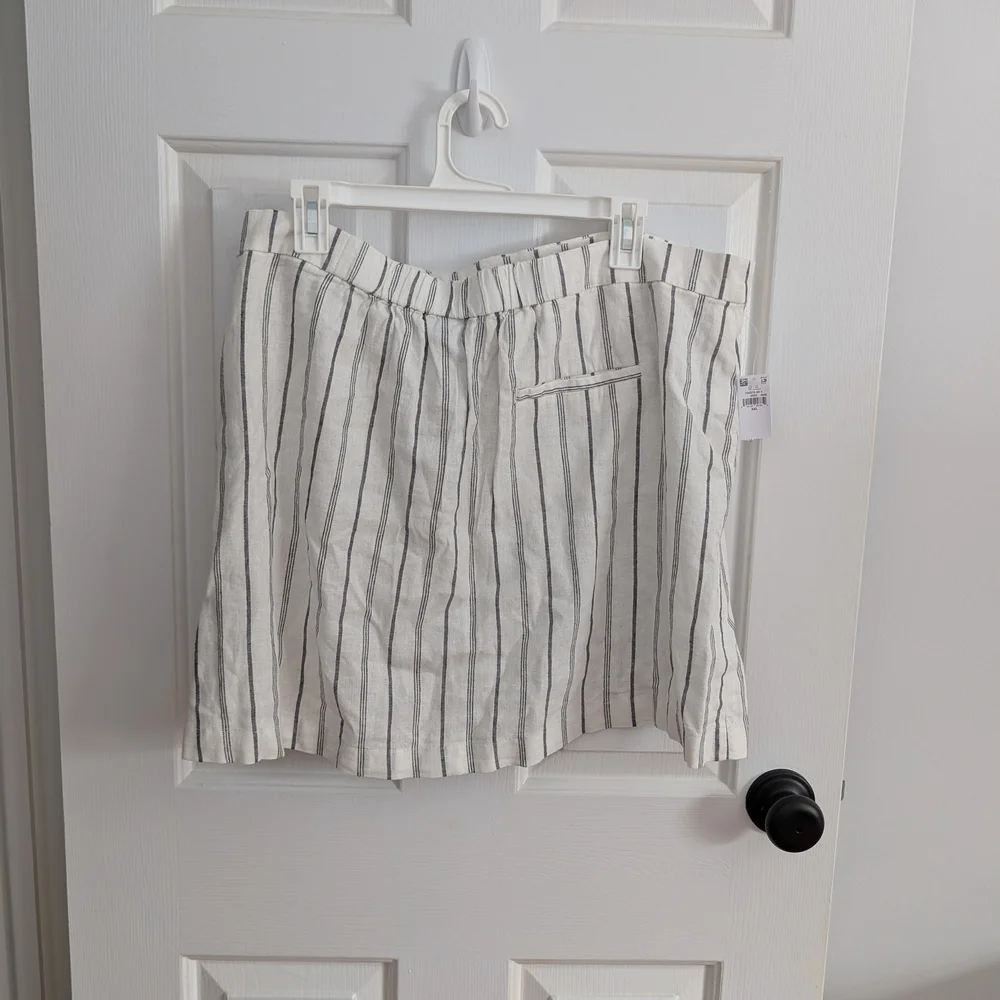NWT Old Navy Women's Linen Blend Cream and Black Striped Mini Skirt XXL
